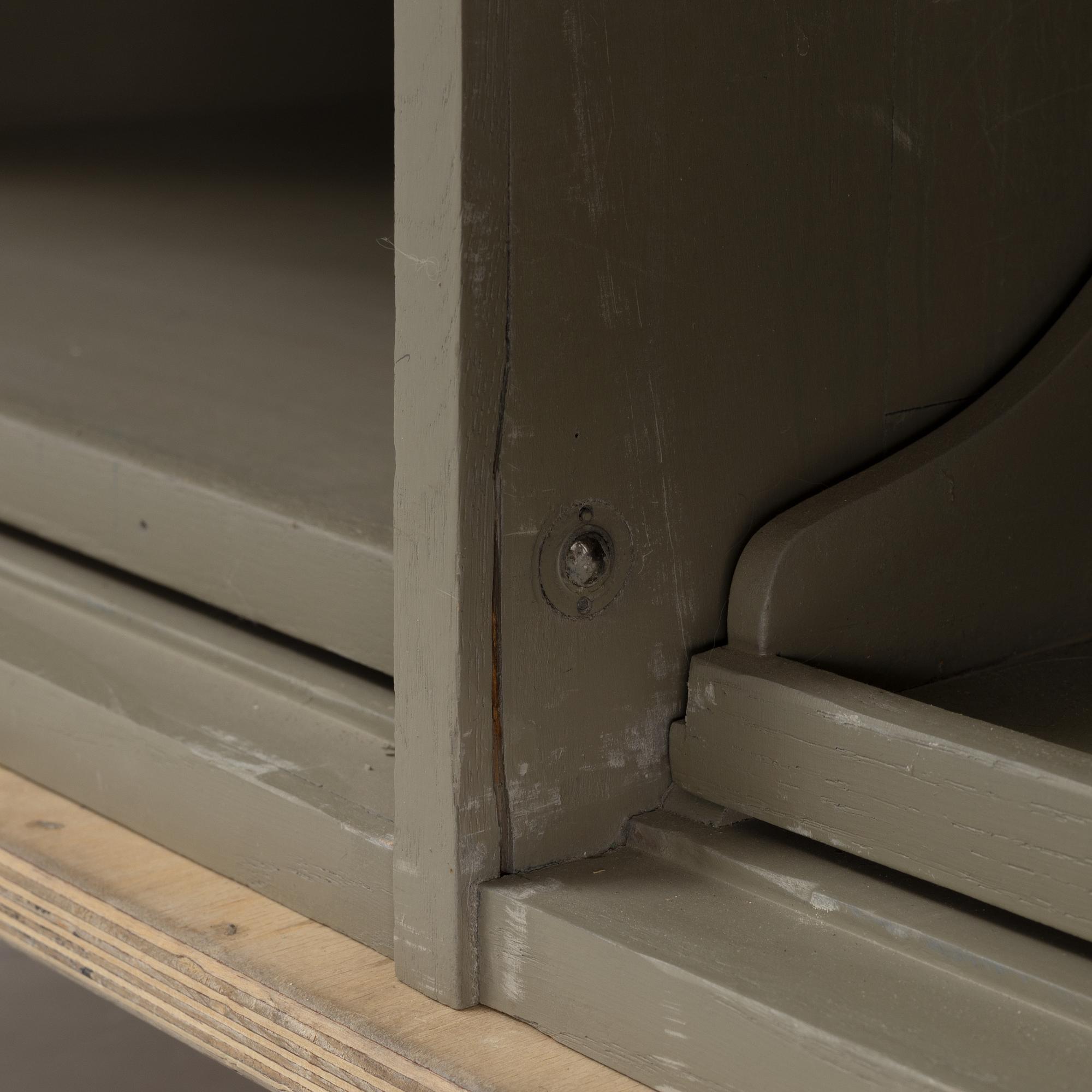 Arkivskåp / butikshylla, 1900-talets mitt.