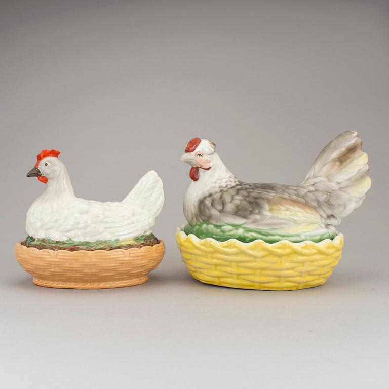 Two hen-shaped egg baskets one manufactured by Rörstrand.