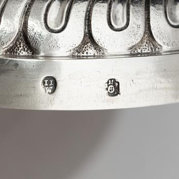 Kungliga kandelabrar, ett par, för två ljus, silver, Österrike, lgnaz Joseph Würth, Wien 1779, Louis XVI.