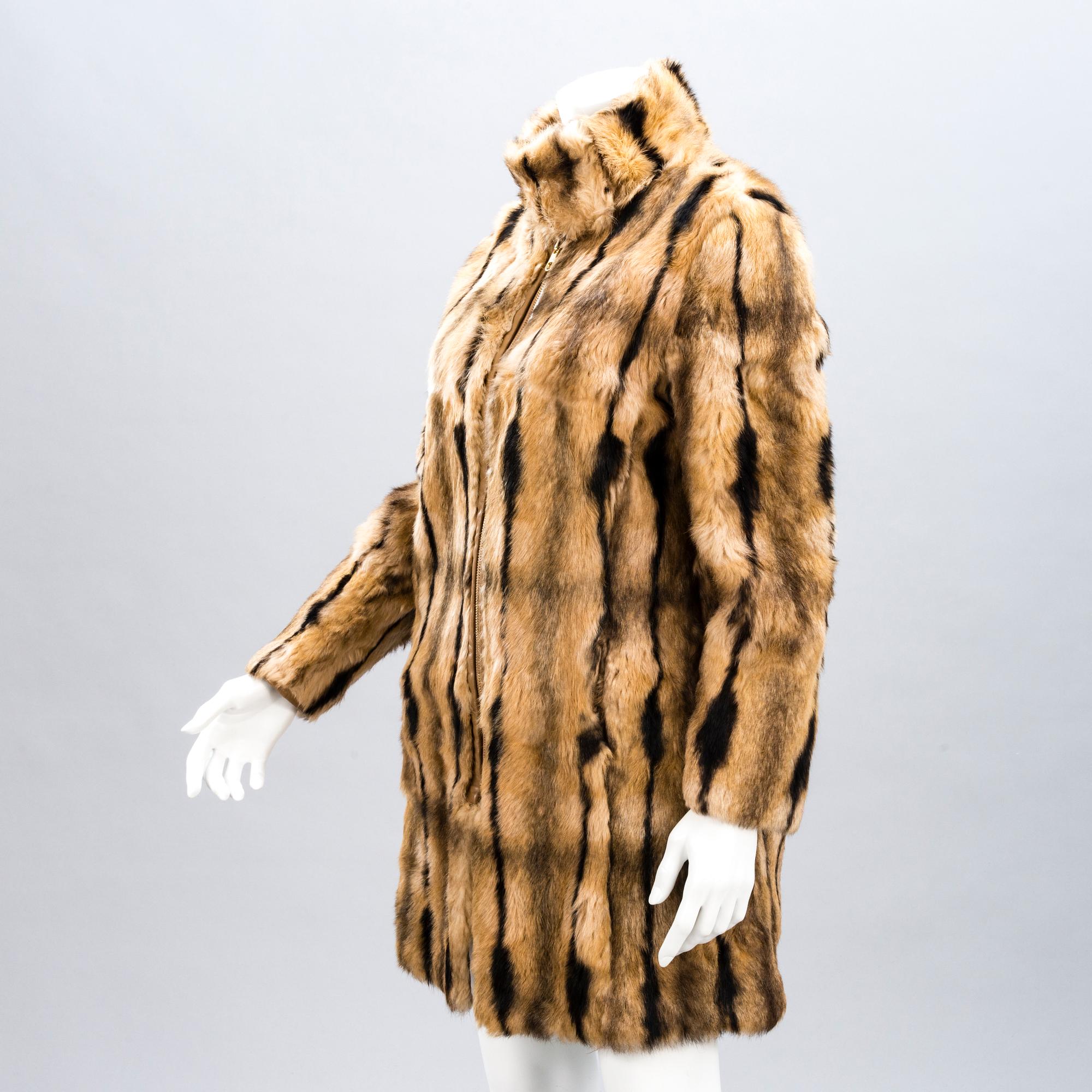 HUGO BOSS, PÄLSJACKA i storlek 38.