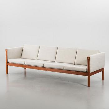 SOFFA, Hans J. Wegner "AP-62".