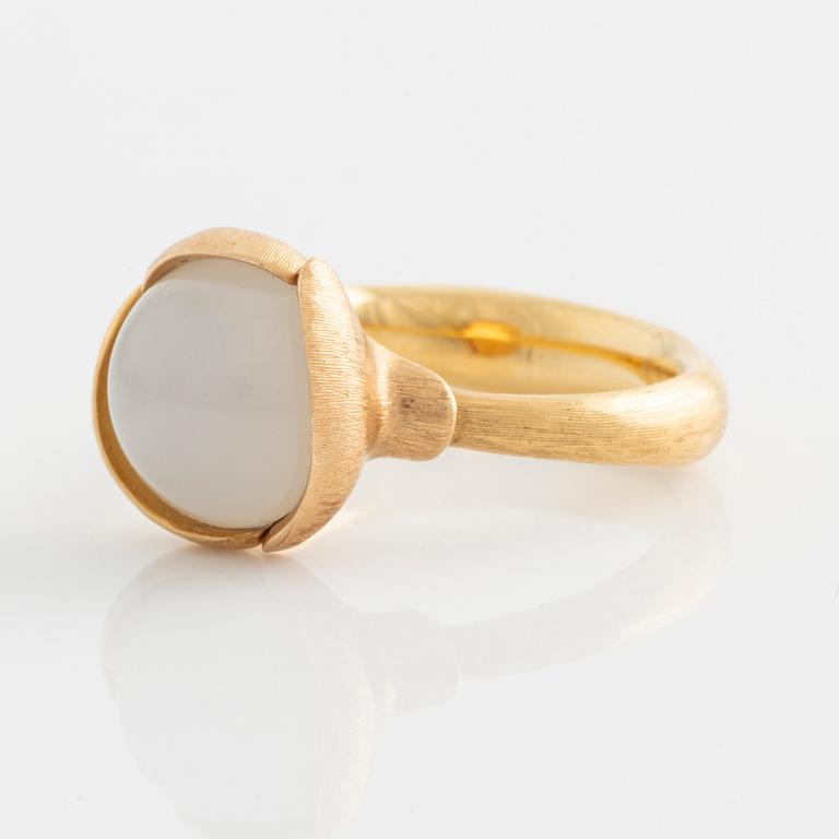 Ole Lynggaard, ring, "Lotus", 18K gold with moonstone.
