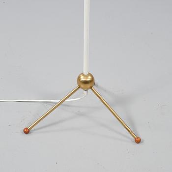 GOLVLAMPA, omkring 1900-talets mitt.