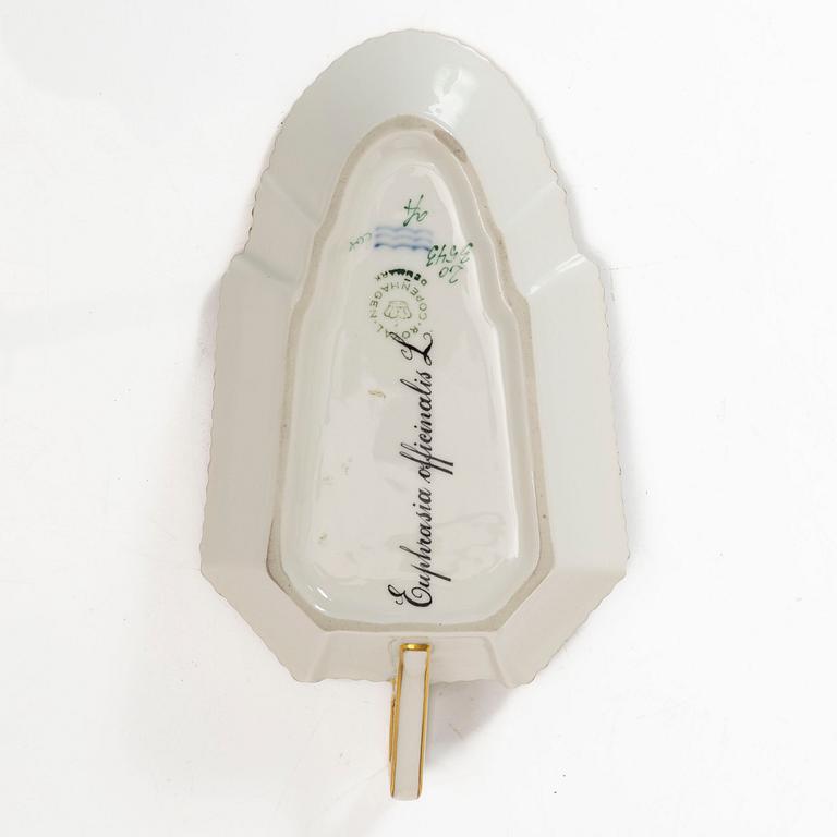 Two Royal Copenhagen 'Flora Danica' porcelain dishes, Denmark, 1940s and 60s.