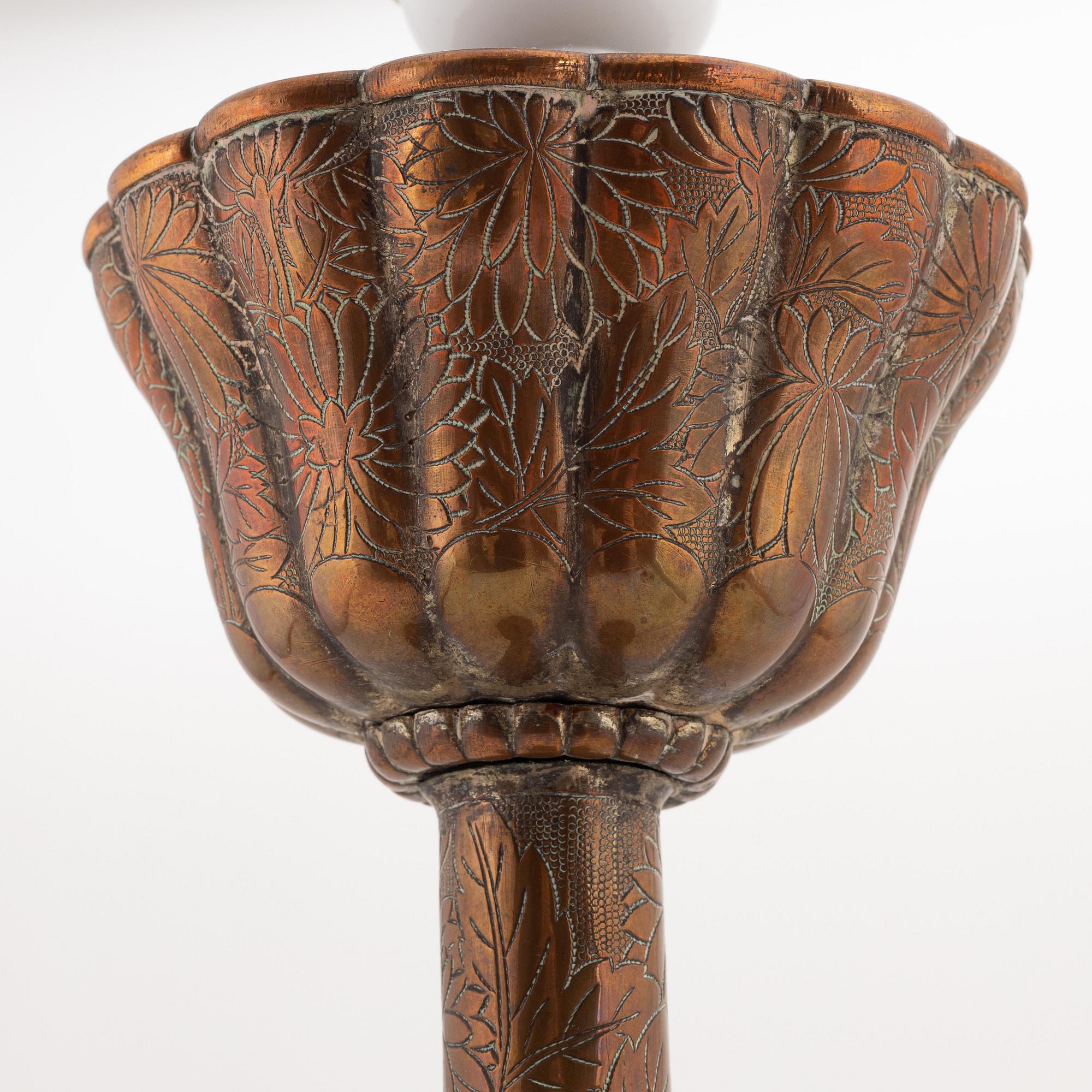 Altarljusstake, monterad som lampa. Japan, Meiji (1868-1912).