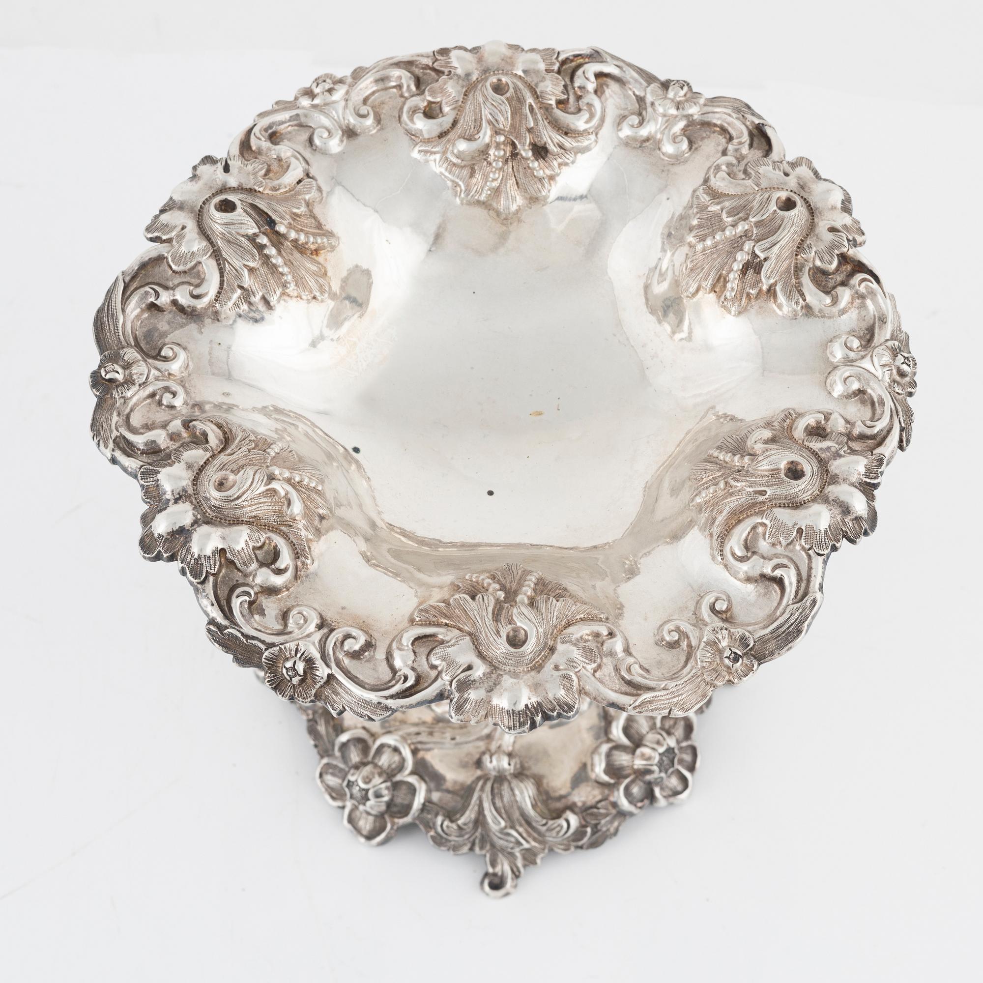 Fat på fot, silver, Göteborg, 1852.