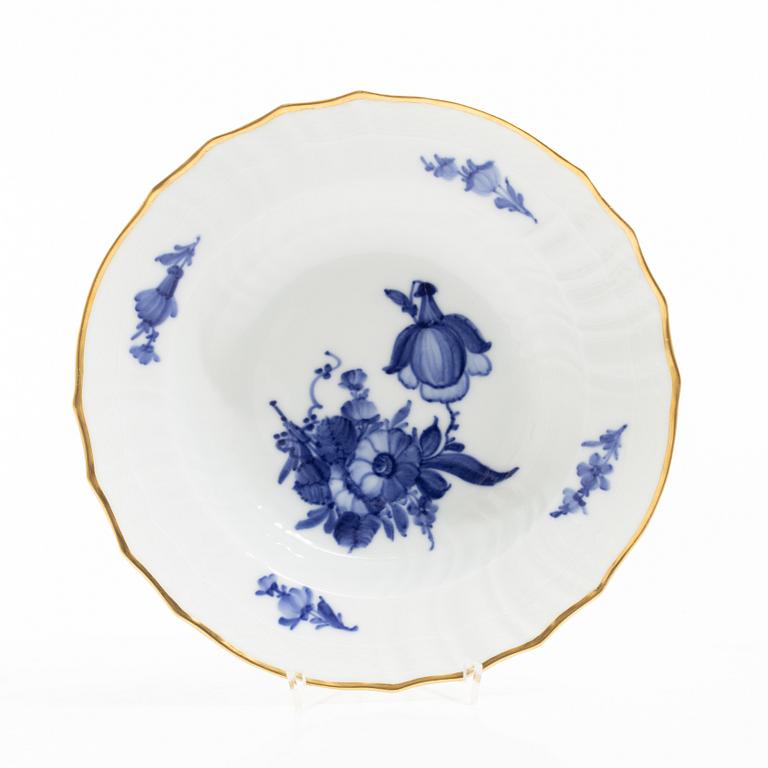 Royal Copenhagen, A 'Blue Flower' 31-piece dinner service, Denmark.
