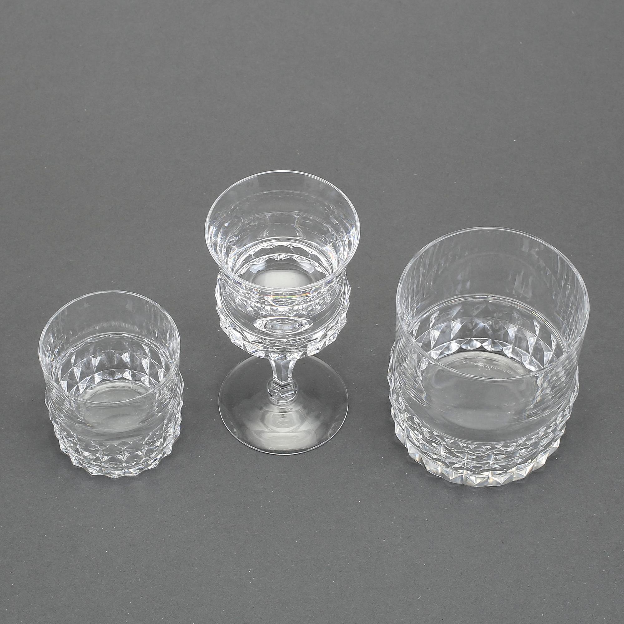 SERVISDELAR, glas, 22 delar, "Silvia", Ingeborg Lundin, Orrefors. 1900-talets andra hälft.