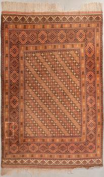 Carpet Oriental semi-antique approx. 364x237 cm.