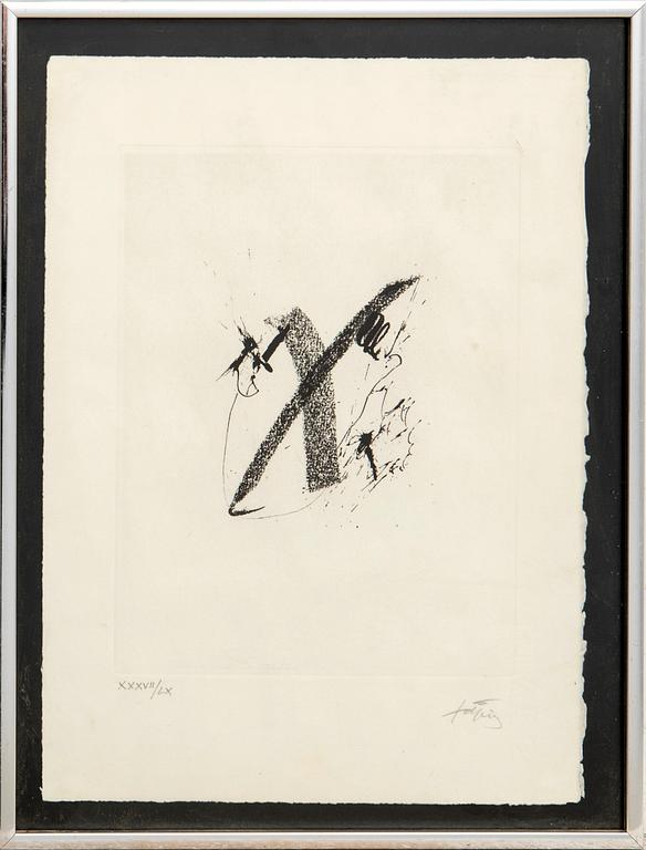 Antoni Tàpies,.