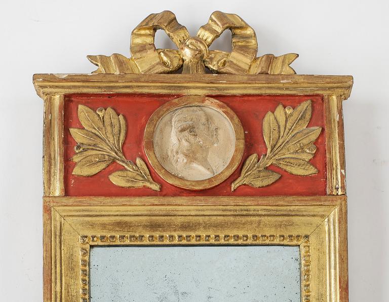 SPEGEL, sengustaviansk, Georg Lindberg samt otydlig hallstämpel, omkring 1800.