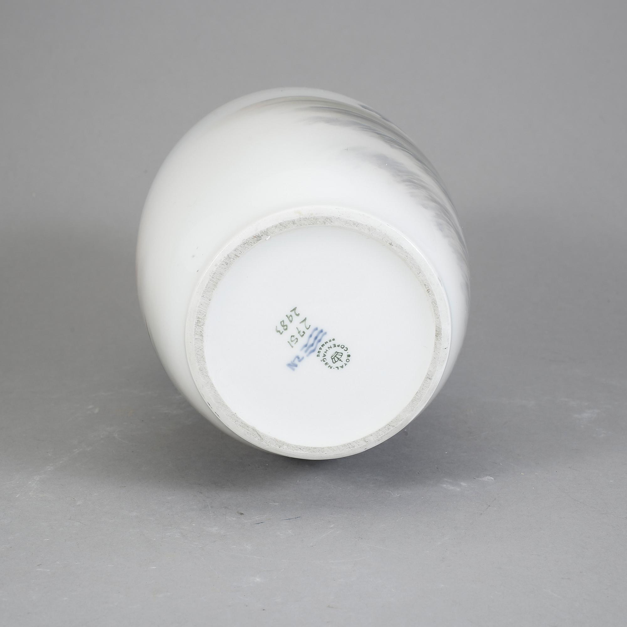 VAS, porslin, Royal Copenhagen, 1900-tal.