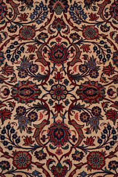 A carpet, semi-antique, Kashan, ca 291,5 x 183,5 cm.