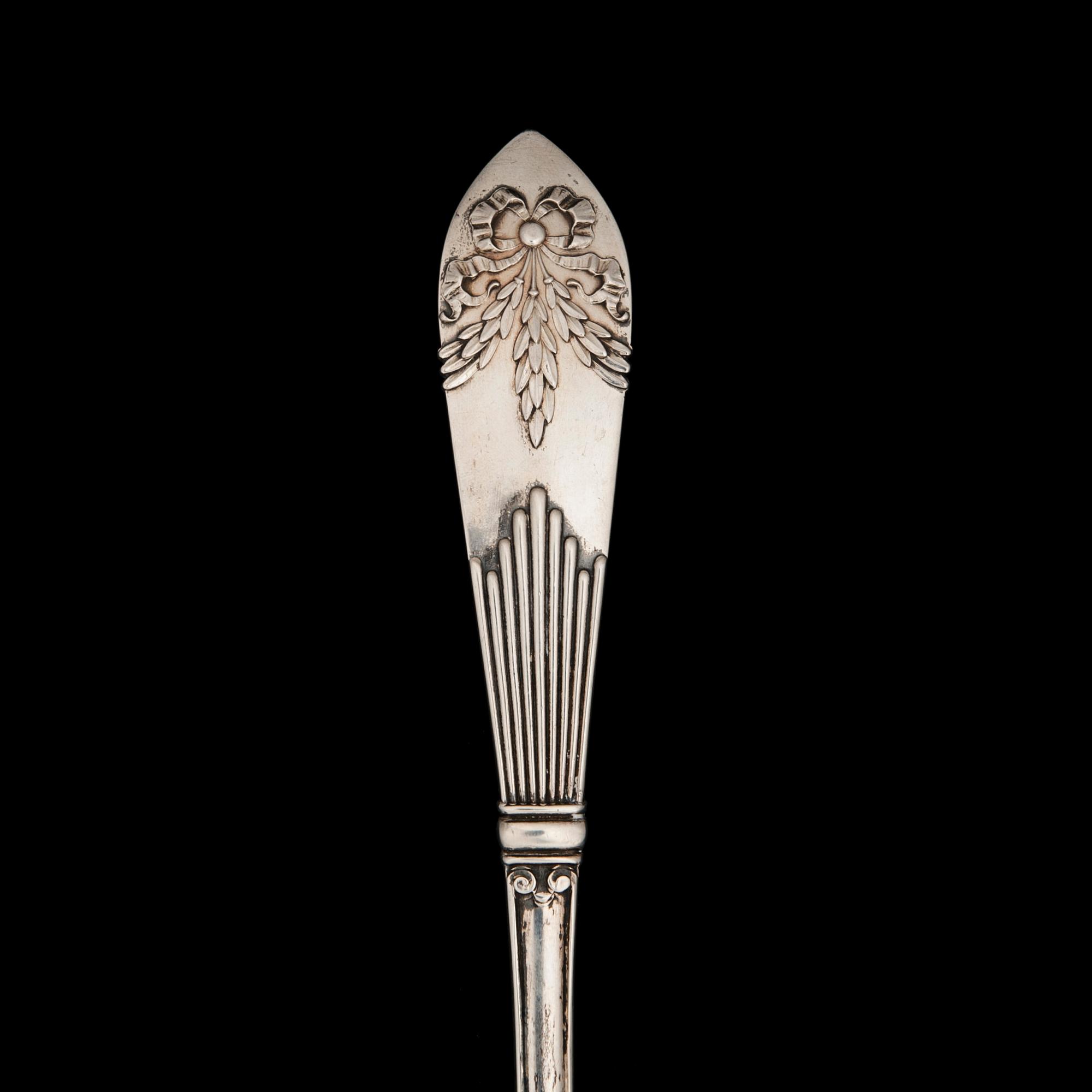 SOPPSLEV, silver, C.G.Hallberg, Stockholm 1903. Vikt 260 g.