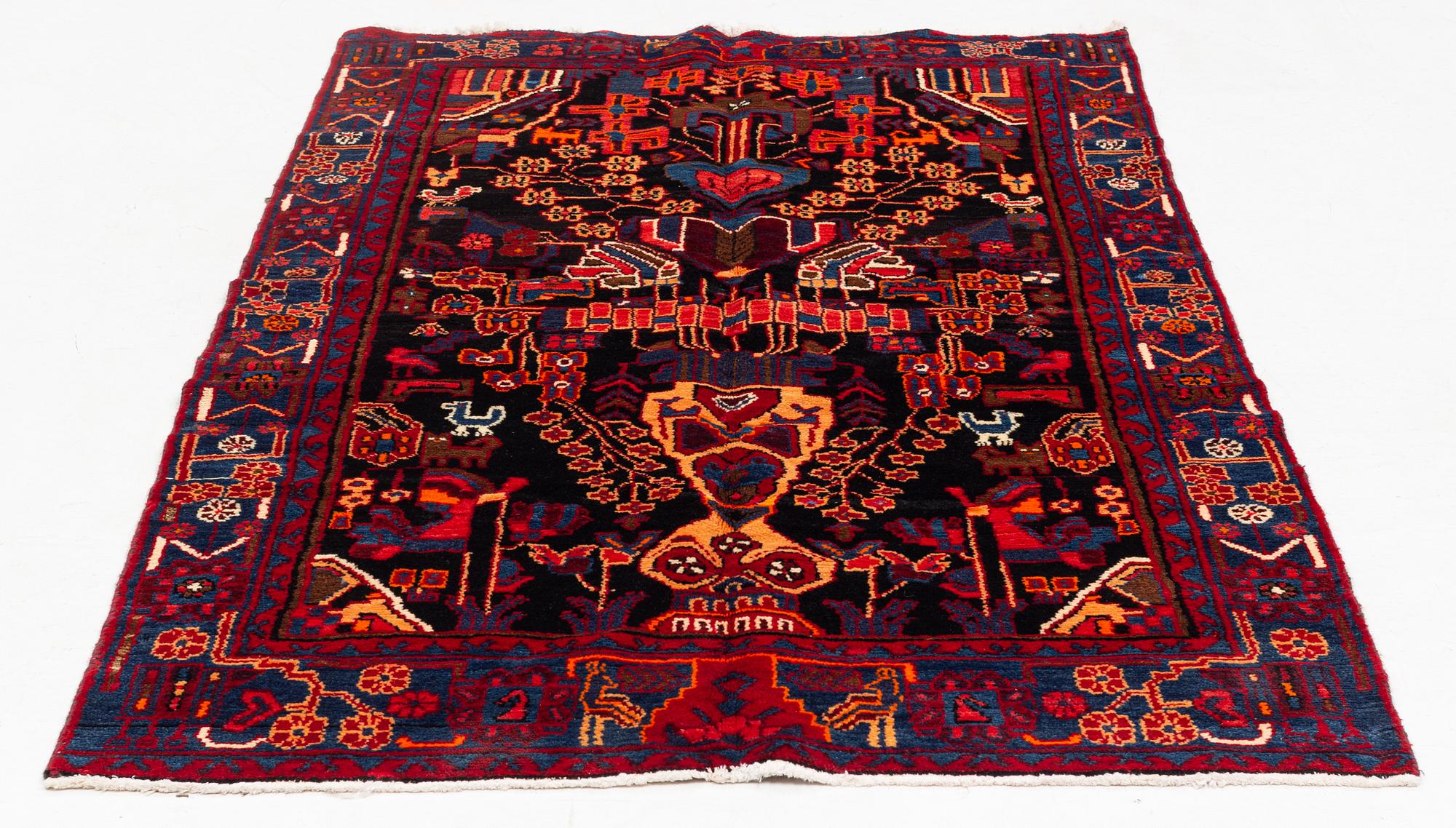 Matta, Västpersisk, ca 233 x 128 cm.