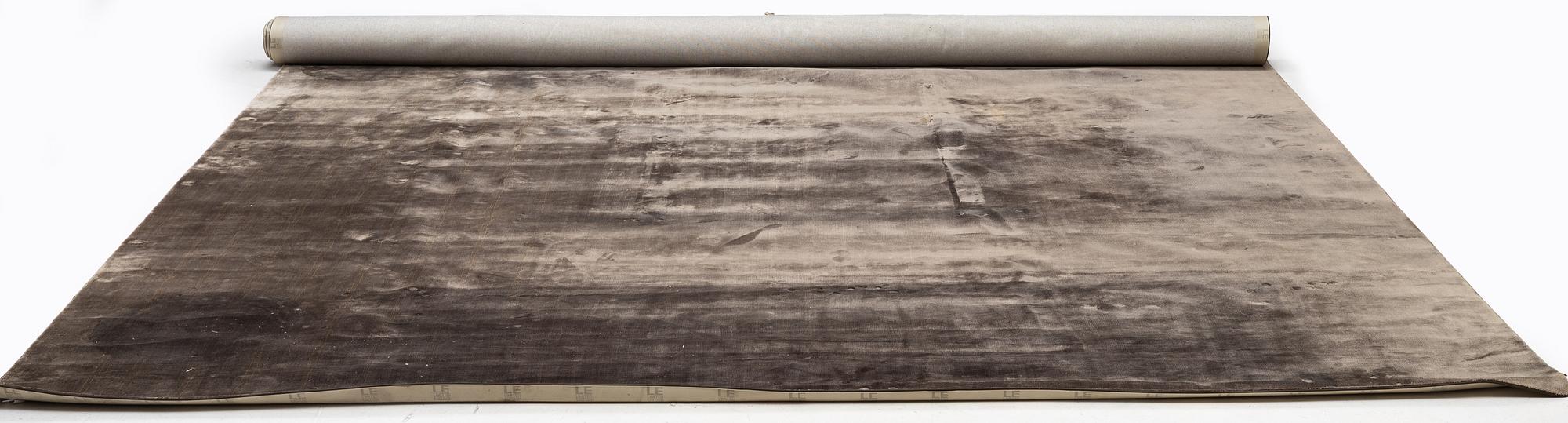 Carpet "Limited Edition". approx. 392 x 670 cm.