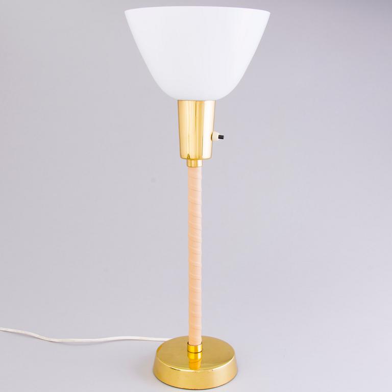 LISA JOHANSSON-PAPE, A 'Senator' table lamp, Stockmann Orno. Model designed in 1947.