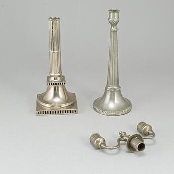 Two gustavian pewter candlesticks, one by Nicolaus Justelius, Eksjö 1806.