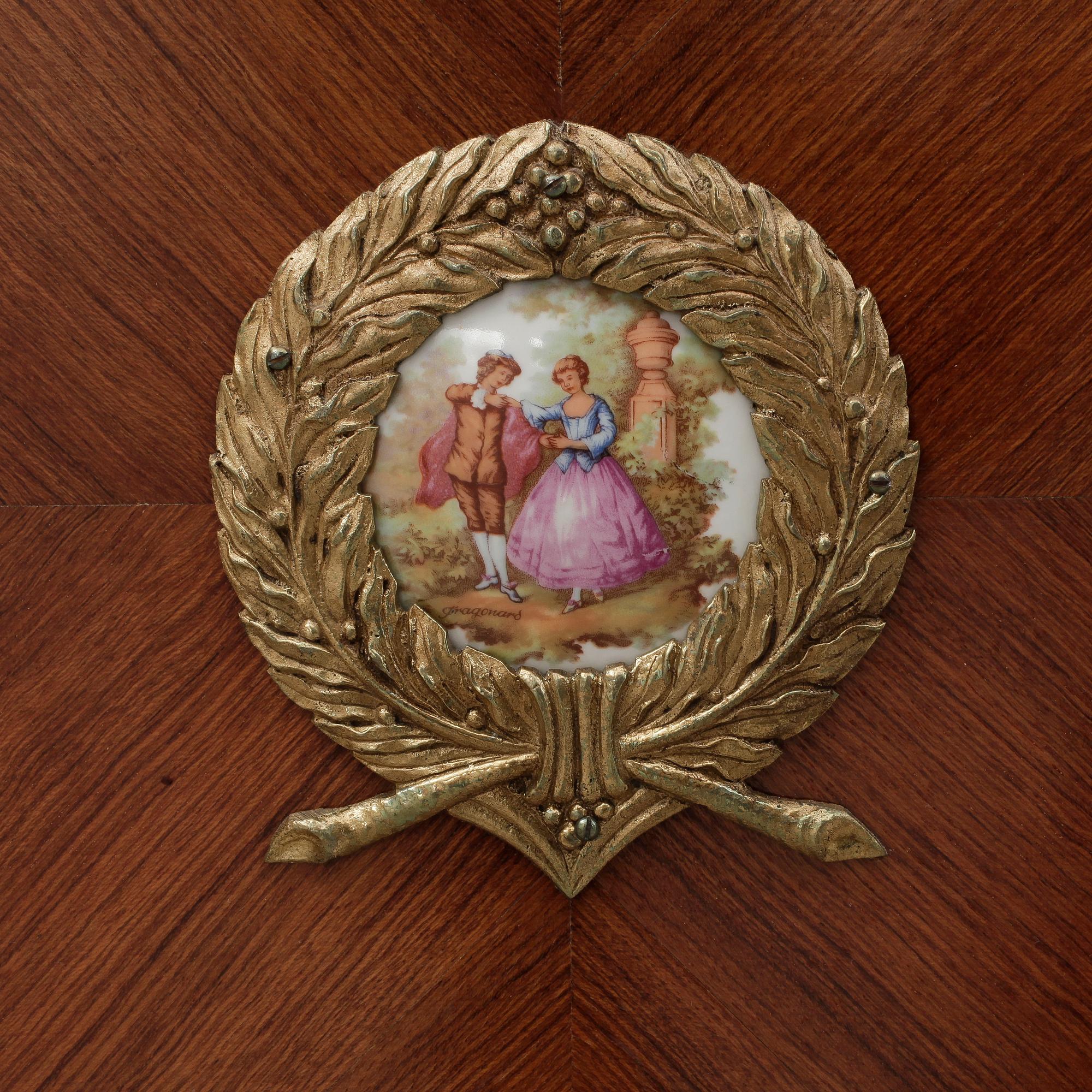 SKÅP, Louis XVI stil, 1900-talets andra hälft.