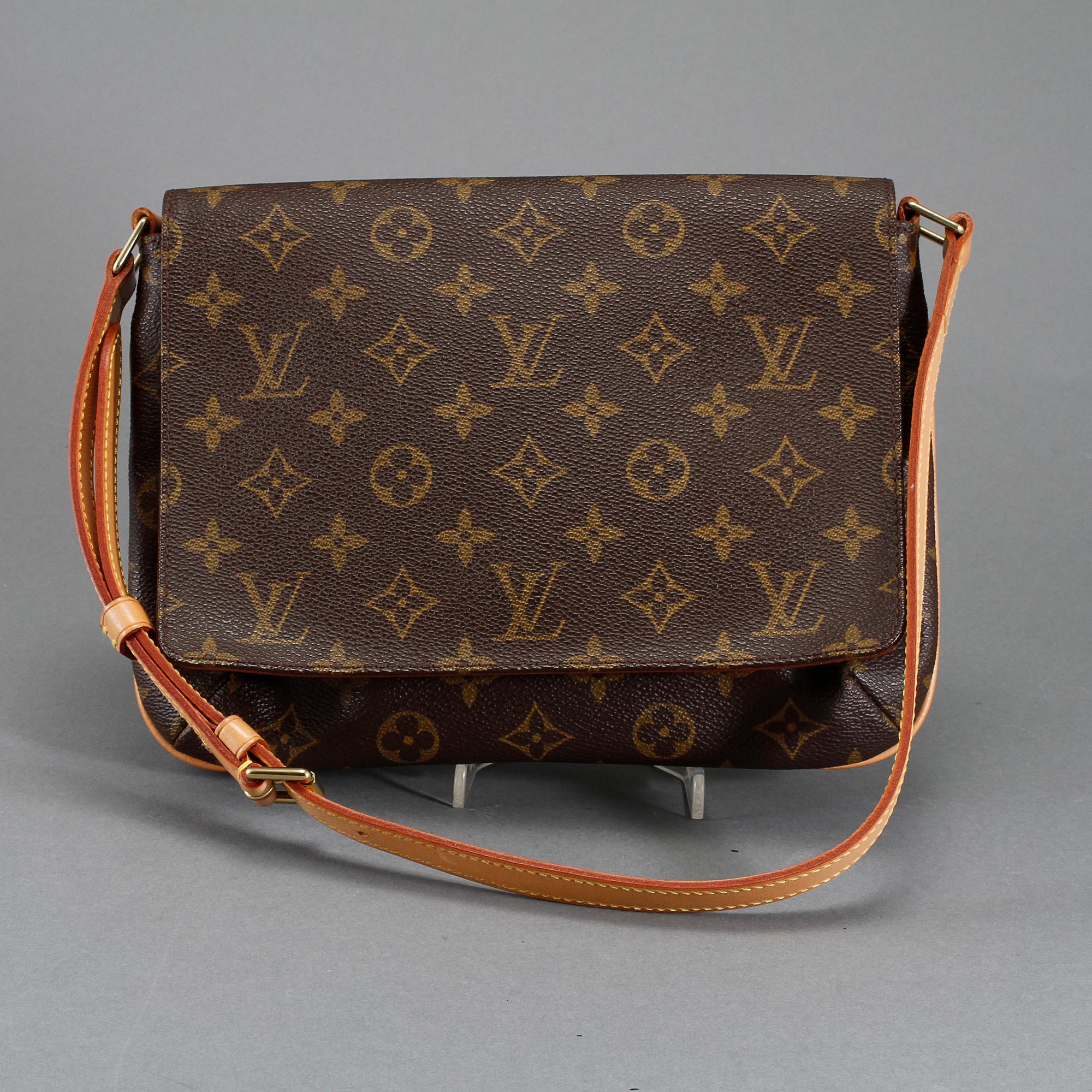 HANDVÄSKA, "Musette tango", Louis Vuitton.