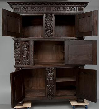 SKÅP, renässansstil, Mellaneuropa 1900-tal.