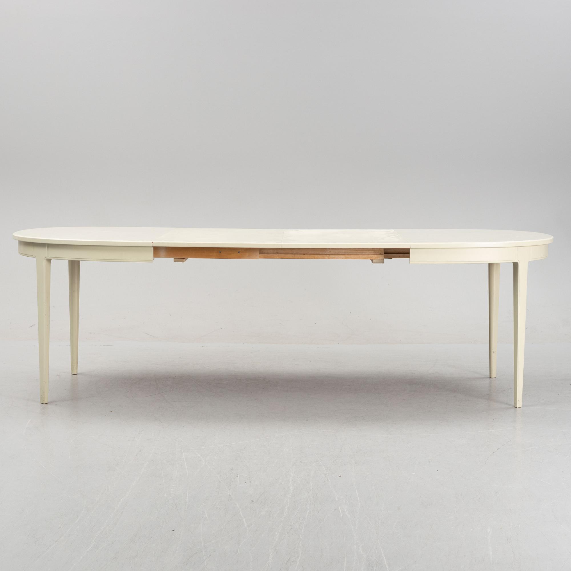 Carl Malmsten, a 'Herrgården' dining table and a set of four 'Vardags' chairs, second half of the 20th Century.