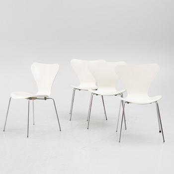 Arne Jacobsen,  a set of 4 chairs "Sjuan", Fritz Hansen, Denmark, 2000.
