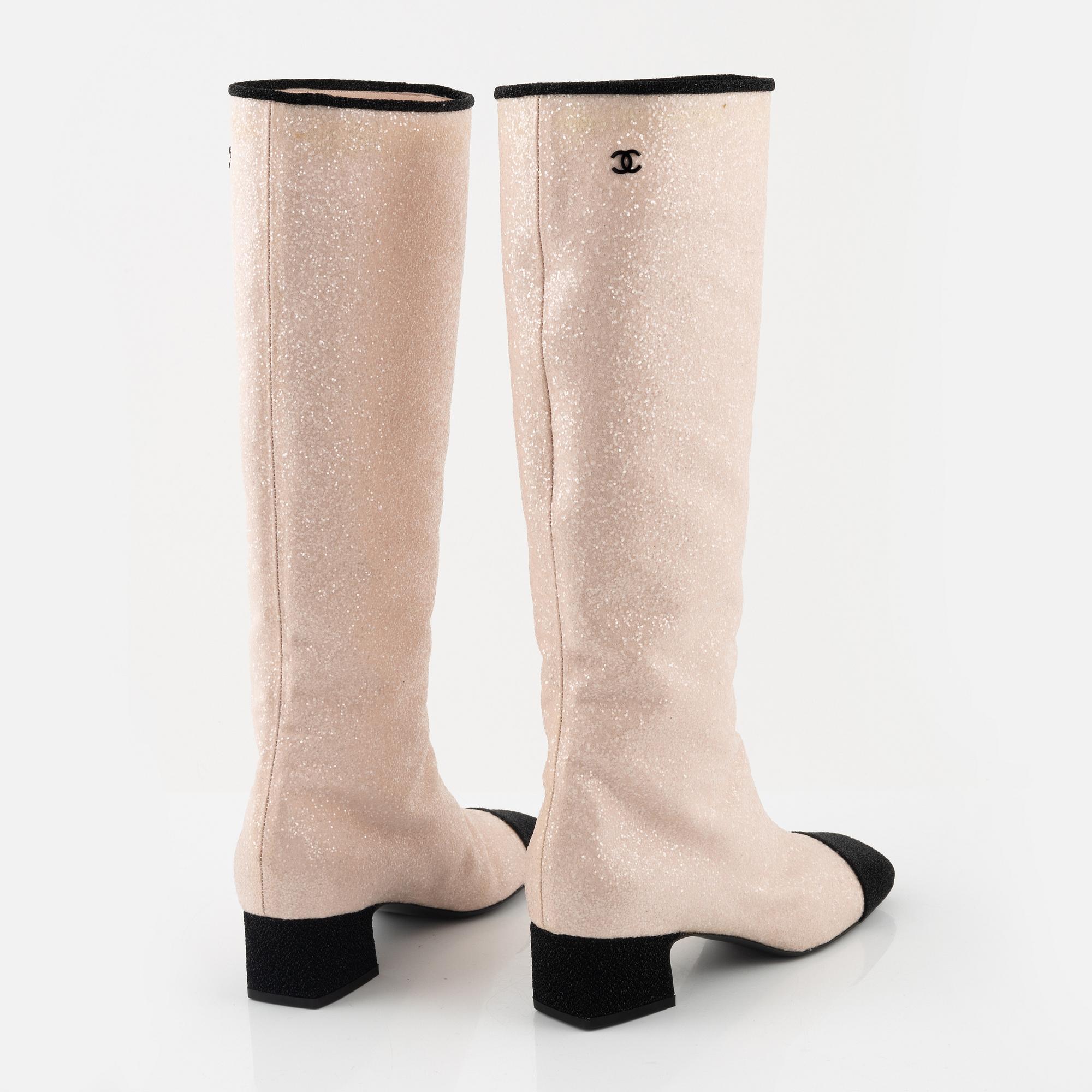 Chanel, a pair of sequin high boots, size 37.