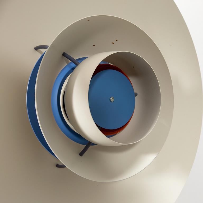 Poul Henningsen, Taklampa "PH 5", Louis Poulsen, Danmark.