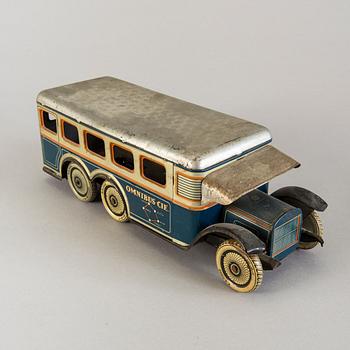 A Günthermann tinplate "Omnibus Cie" toy bus, Germany, 1930s.