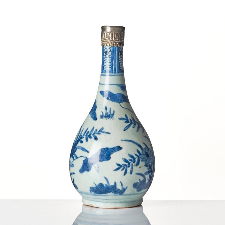 A blue and white bottle, Ming dynasty (1368-1644).