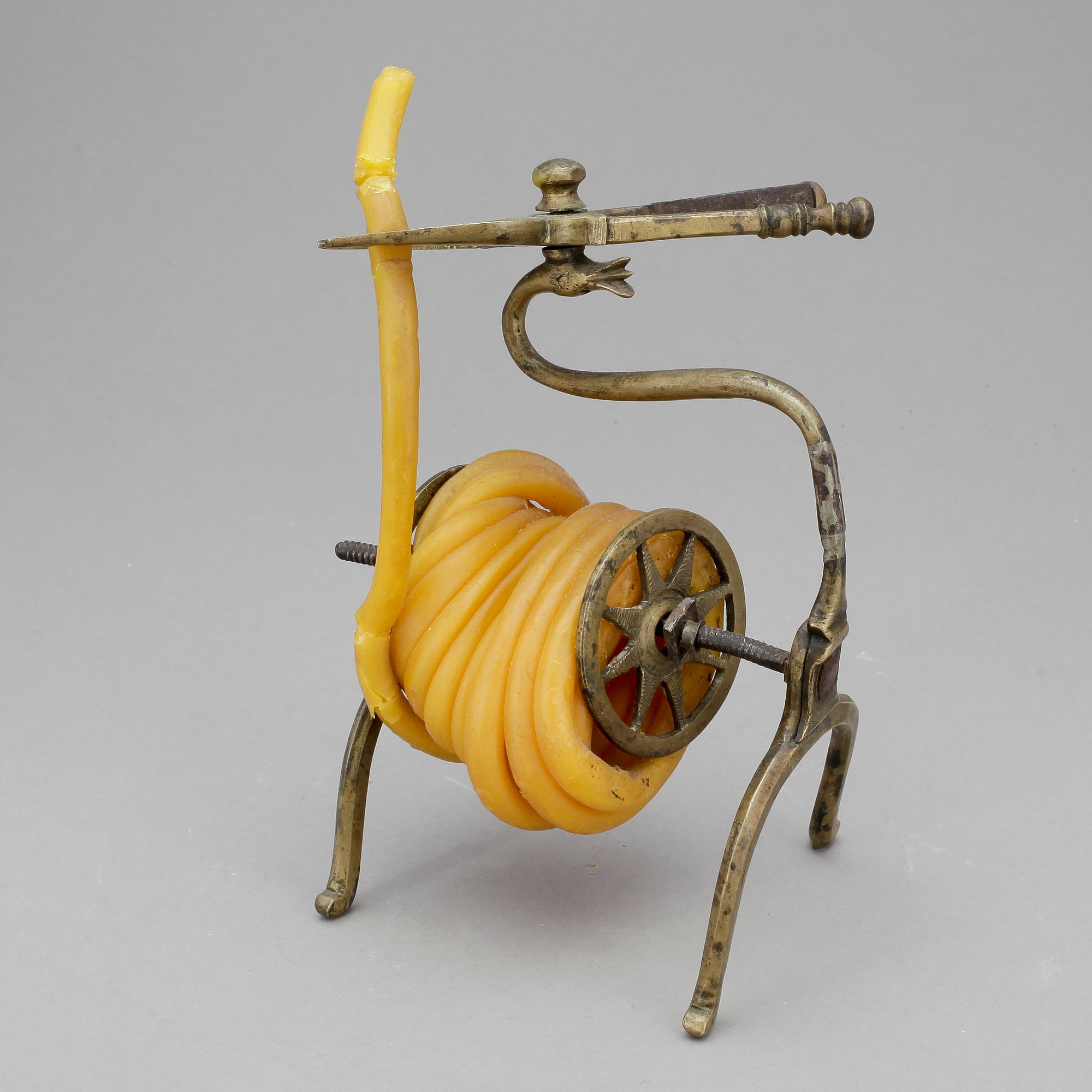 LJUSSTAKE, mässing, senbarock, 1700-tal.