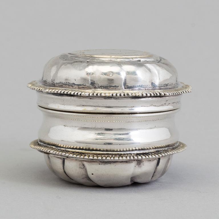 A Swedish 18th century parcel-gilt silver snuff-box, marked Anders Schotte, Uddevalla 1782.