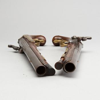 SLAGLÅSPISTOLER, ett par, Sverige 1700-talets andra hälft.