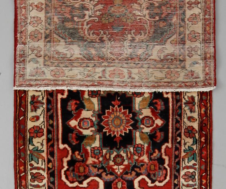 MATTA, Hamadan, ca 417 x 89 cm.