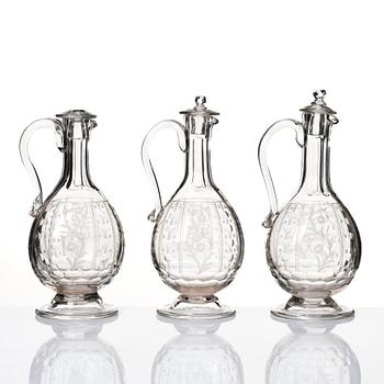 A cut and engraved glass service, 19th Century. (21 pieces).