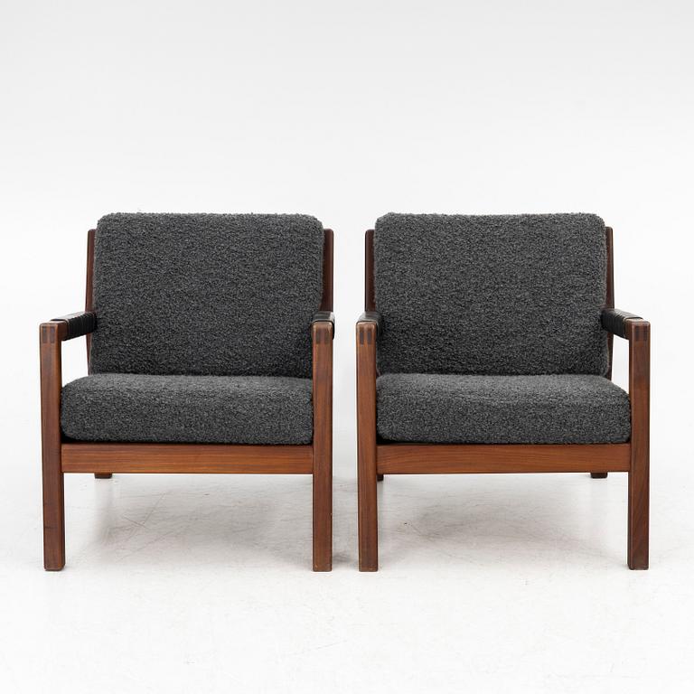 Carl Gustaf Hiort af Ornäs, A pair of easy chairs, 'Rialto',  Puunveisto Oy, Finland, mid 20th century.
