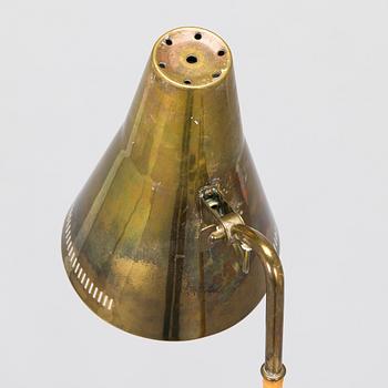Paavo Tynell, golvlampa, modell 9628 för Idman 1900-talets mitt.