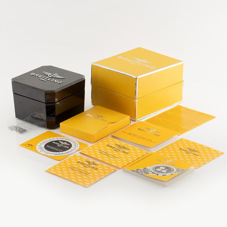 Breitling, Navitimer Heritage, Chronometer, chronograph, wristwatch, 43 mm.