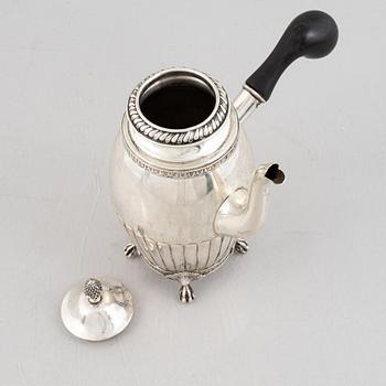 A silver coffee pot, mark of A.G Dufva, Stockholm 1916.