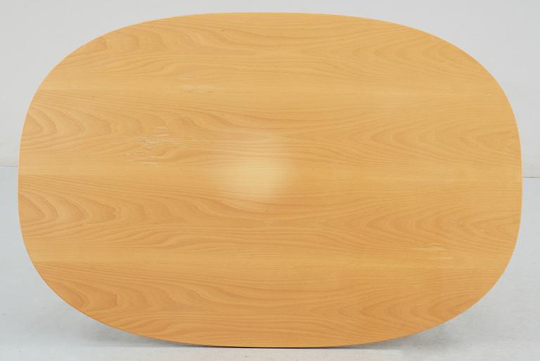 MATBORD."Superelips". Design Bruno Mathsson & Piet Hein, för Fritz Hansen, MIAB, Sverige på licens, 1991.