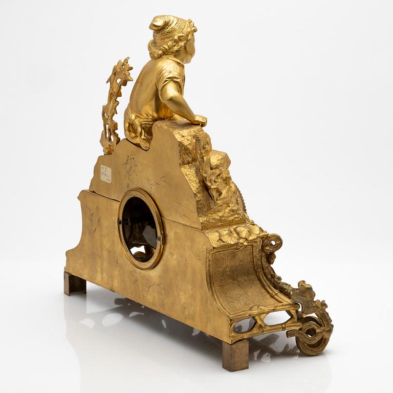 Table pendulum clock, Rococo style, early 20th century.