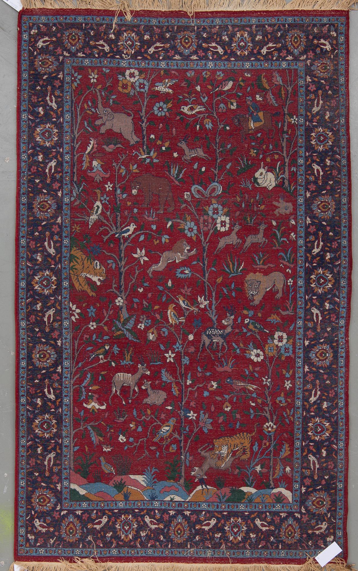 MATTA, sannolikt Keshan figural, old. Ca 198x120 cm.