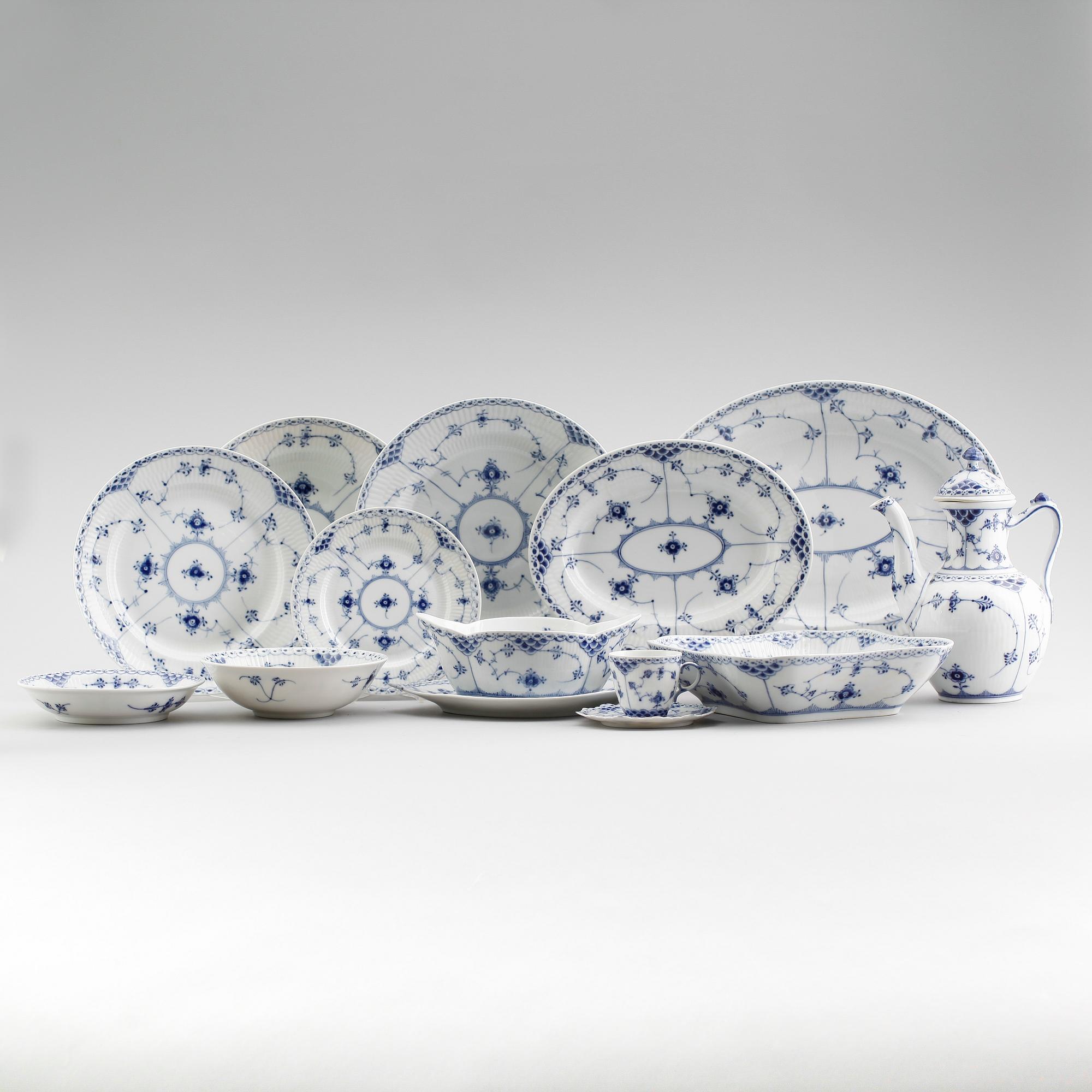 MATSERVIS, 54 delar,  porslin, Royal Copenhagen.