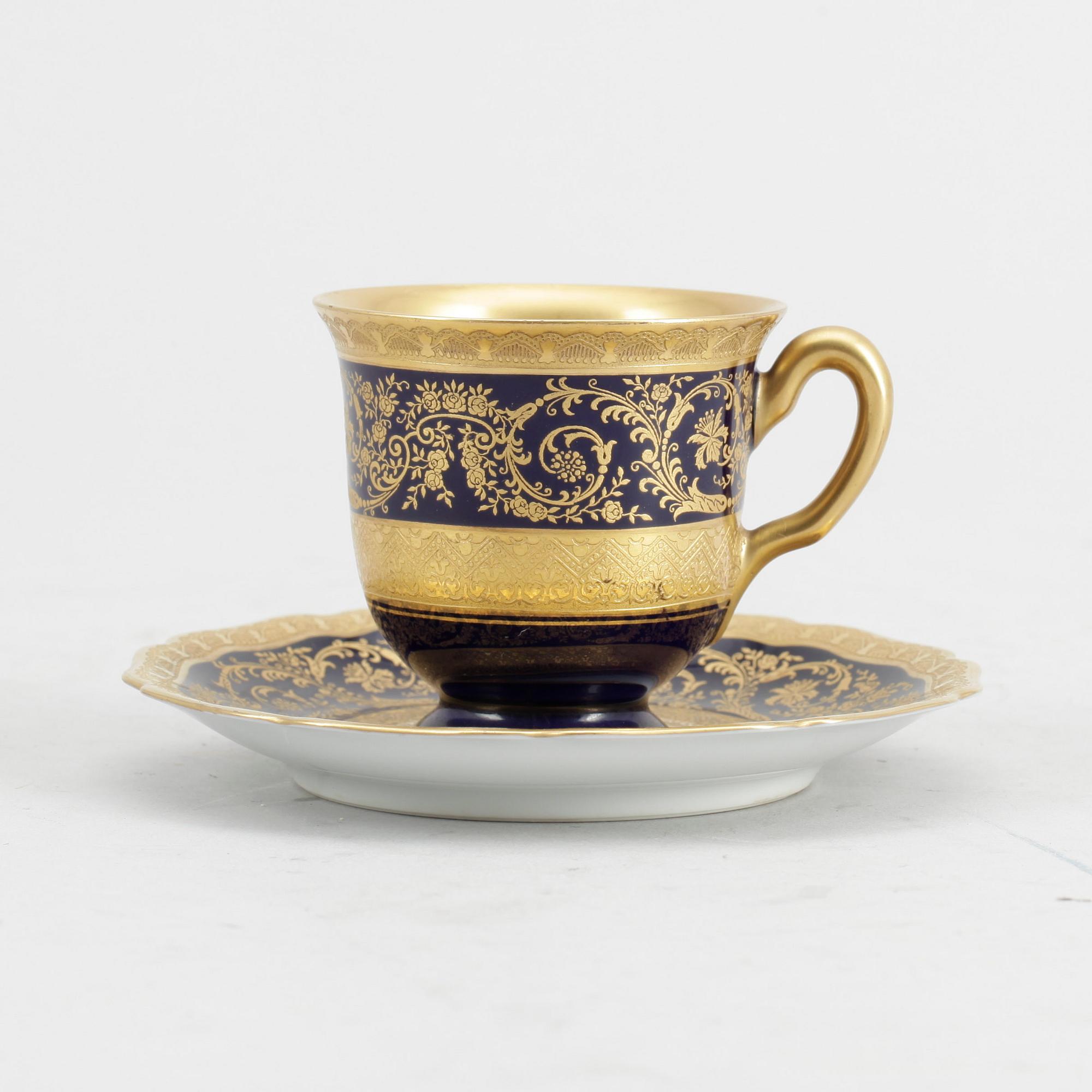 MOCCAKOPPAR MED FAT, 19 delar, porslin,   Hutschenreuther Hohenberg Bavaria, 1814-1914.
