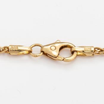 A 14K and 18K gold necklace with a tahiti pearl and diamonds ca. 0.72 ct in total. Ofelia jewelry, Helsinki.