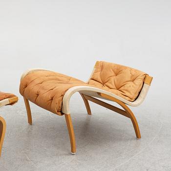 Bruno Mathsson, fåtölj med fotpall, "Pernilla", Dux.