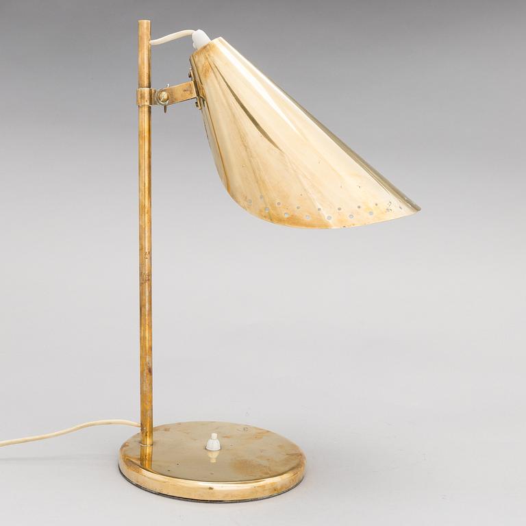 A mid-20th century table lamp.