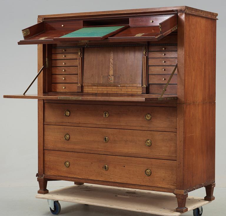 CHIFFONJE, Stockholmsarbete, sengustaviansk, omkring 1800.