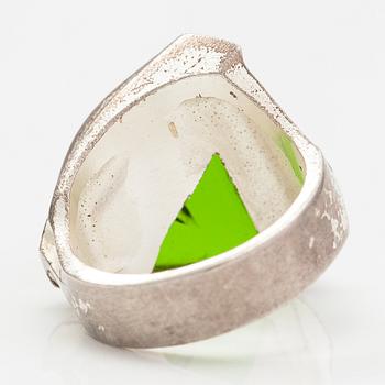 Zoltan Popovits, Ring, sterlingsilver och glas. Lapponia 2001.